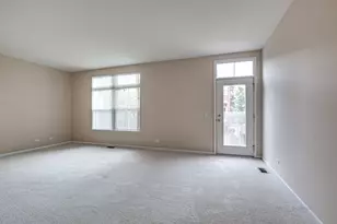 726 Summit Ln, Vernon Hills, IL 60061 - Photo 7
