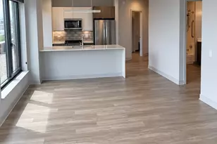 1025 W Addison St, Chicago, IL 60613 - Photo 13