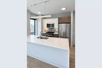 1025 W Addison Street #534H, Chicago, IL 60613 - Photo 11