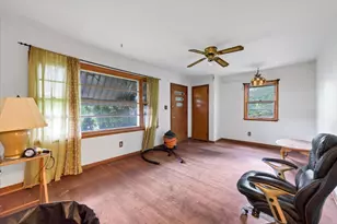 5715 Fox Lake Rd, McHenry, IL 60051 - Photo 7
