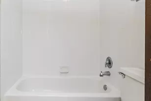 1717 Lakecliffe Dr, Wheaton, IL 60189 - Photo 13