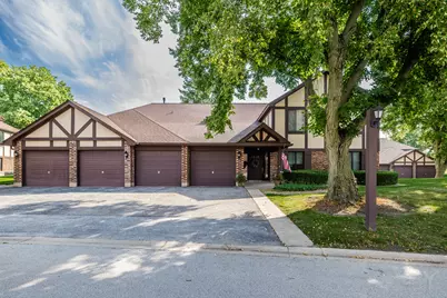 1717 Lakecliffe Drive #C, Wheaton, IL 60189 - Photo 1