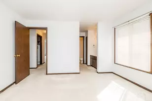 1717 Lakecliffe Dr, Wheaton, IL 60189 - Photo 15