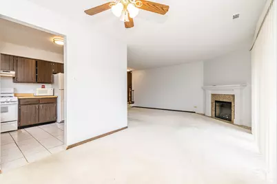 1717 Lakecliffe Drive #C, Wheaton, IL 60189 - Photo 7