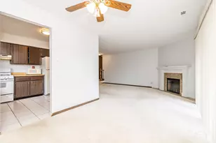 1717 Lakecliffe Dr, Wheaton, IL 60189 - Photo 7