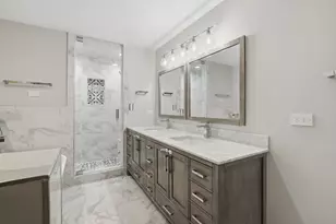 3236 N Seminary Ave, Chicago, IL 60657 - Photo 15