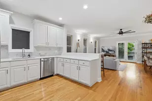 3236 N Seminary Ave, Chicago, IL 60657 - Photo 5