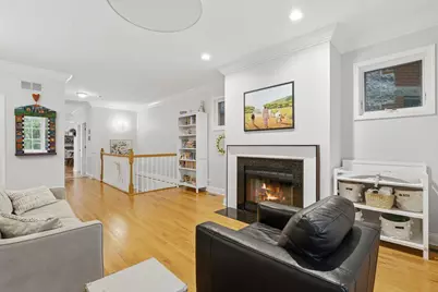 3236 N Seminary Avenue #1, Chicago, IL 60657 - Photo 3