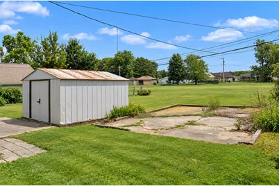 1110 Douglas Drive, Sterling, IL 61081 - Photo 5