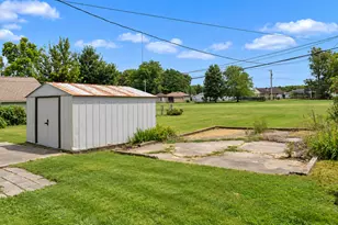 1110 Douglas Dr, Sterling, IL 61081 - Photo 5