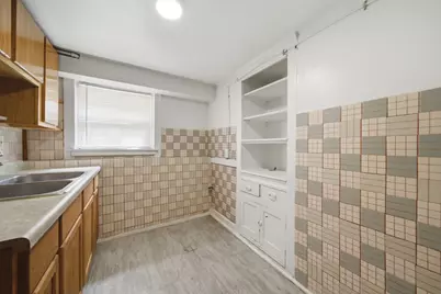 2025 N Lawler Avenue, Chicago, IL 60639 - Photo 23