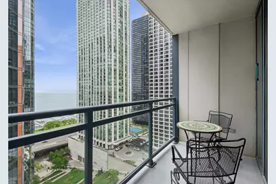 201 N Westshore Drive #2006, Chicago, IL 60601 - Photo 5