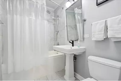 201 N Westshore Drive #2006, Chicago, IL 60601 - Photo 7