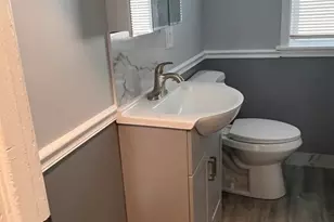 8340 S Paxton Ave, Chicago, IL 60617 - Photo 7