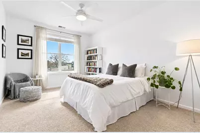 2040 W Belmont Avenue #405, Chicago, IL 60618 - Photo 13