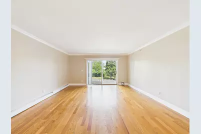 2210 S Goebbert Road #226, Arlington Heights, IL 60005 - Photo 3