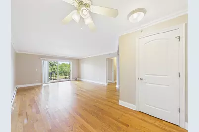 2210 S Goebbert Road #226, Arlington Heights, IL 60005 - Photo 11