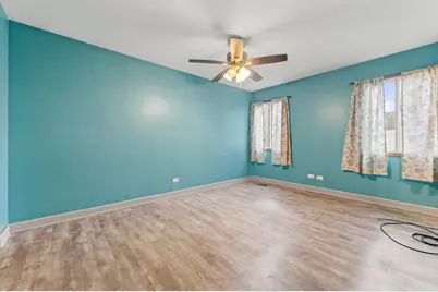 1132 Evergreen Drive, Carol Stream, IL 60188 - Photo 11