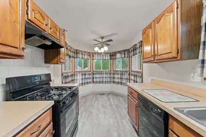 1132 Evergreen Drive, Carol Stream, IL 60188 - Photo 7