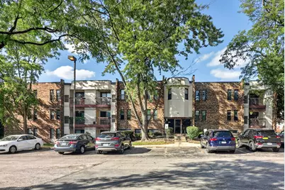 2212 Country Club Drive #21, Woodridge, IL 60517 - Photo 1