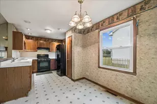 319 1st Light Dr, Stillman Valley, IL 61084 - Photo 7