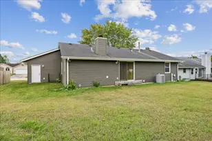 319 1st Light Dr, Stillman Valley, IL 61084 - Photo 19