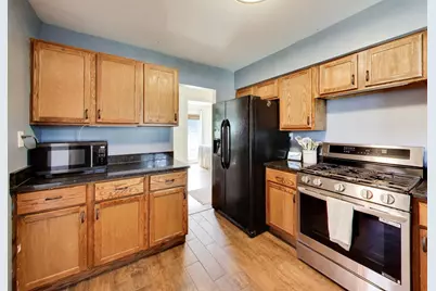 1721 W Illinois Avenue, Aurora, IL 60506 - Photo 3
