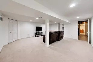 1721 W Illinois Ave, Aurora, IL 60506 - Photo 21