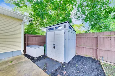 1721 W Illinois Avenue, Aurora, IL 60506 - Photo 37