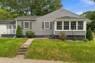 302 Towne St, Morrison, IL 61270 - Photo 5