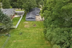 302 Towne St, Morrison, IL 61270 - Photo 9