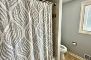 1622 S Surrey Ridge Dr, Arlington Heights, IL 60005 - Photo 3