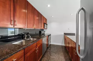 30 E Huron St, Chicago, IL 60611 - Photo 5