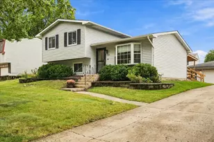 273 Lyons Dr, Bolingbrook, IL 60440 - Photo 1
