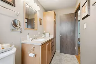 273 Lyons Dr, Bolingbrook, IL 60440 - Photo 17