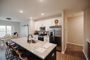 742 Anjali Court, Sycamore, IL 60178 - Photo 5