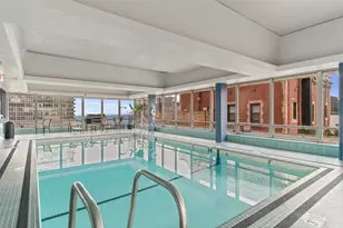 201 E Chestnut St, Chicago, IL 60611 - Photo 17