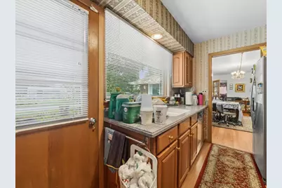 330 Cornell Avenue, Des Plaines, IL 60016 - Photo 11