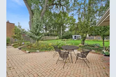 330 Cornell Avenue, Des Plaines, IL 60016 - Photo 29