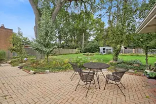 330 Cornell Ave, Des Plaines, IL 60016 - Photo 29