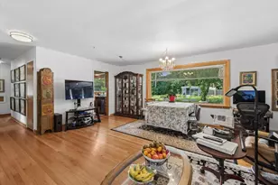330 Cornell Ave, Des Plaines, IL 60016 - Photo 3
