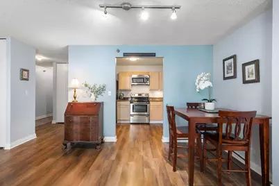 70 W Huron Street #1505, Chicago, IL 60654 - Photo 7