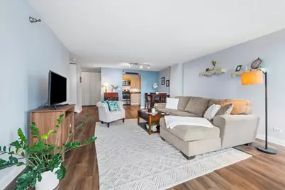 70 W Huron Street #1505, Chicago, IL 60654 - Photo 3