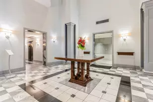 70 W Huron St, Chicago, IL 60654 - Photo 19