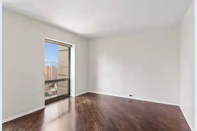 100 E Huron Street #1906, Chicago, IL 60611 - Photo 11