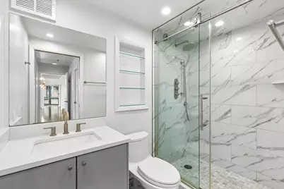 100 E Huron Street #1906, Chicago, IL 60611 - Photo 17