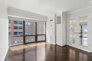 100 E Huron St, Chicago, IL 60611 - Photo 19