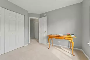 1002 Savoy Ct, Elk Grove Village, IL 60007 - Photo 21