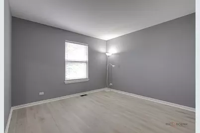 467 Pine Lake Circle, Vernon Hills, IL 60061 - Photo 29
