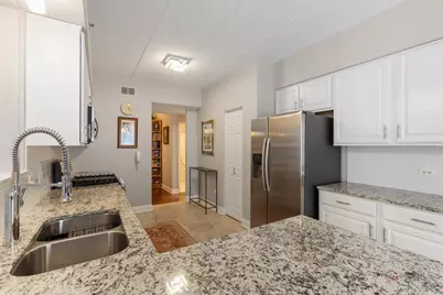1705 Pavilion Way #407, Park Ridge, IL 60068 - Photo 17